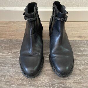 Ariat Yarmouth Black Leather Ankle Boots